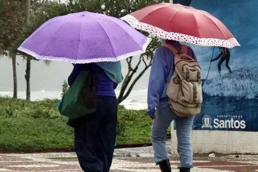 Temporal se aproxima do litoral de São Paulo com 100mm de chuva, raios e ventos de 100 km/h