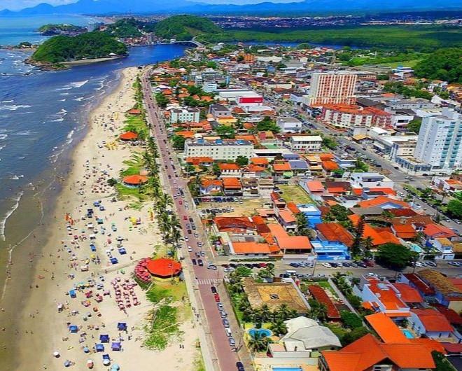 Sexta mantém tempo estável, mas frente fria deve trazer chuva no fim de semana na Baixada