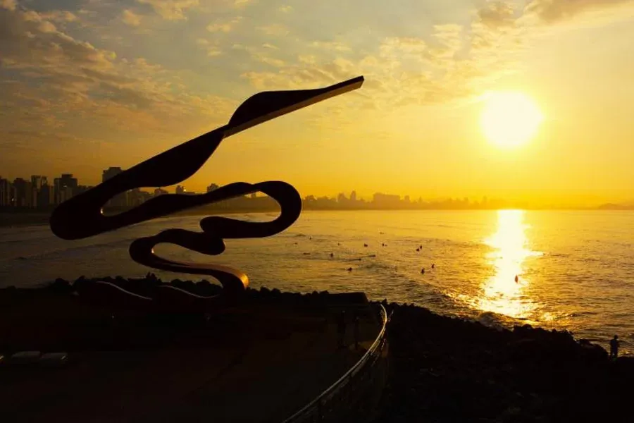 Calor eleva temperaturas a 31°C na Baixada Santista antes de nova frente fria
