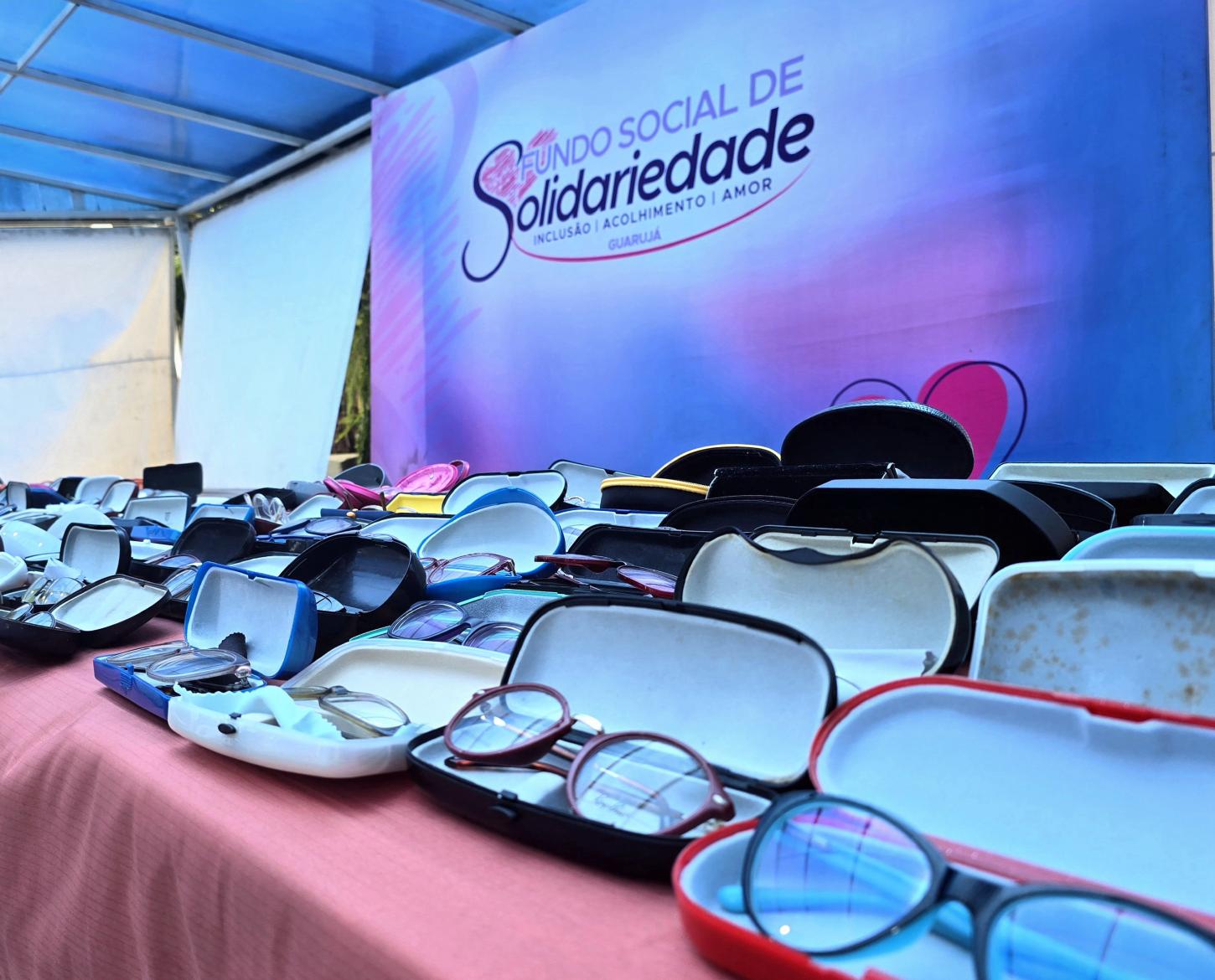 Guarujá realiza primeira entrega de óculos do programa “Olhar que Transforma”