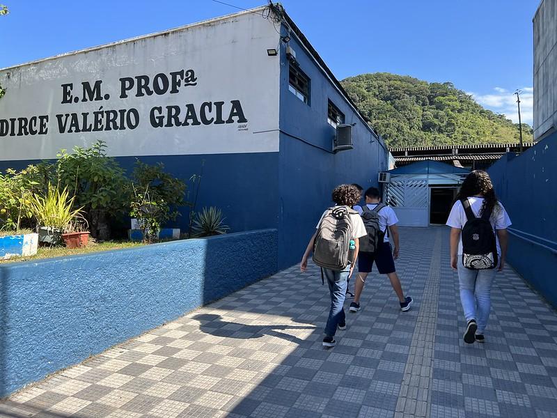 Projeto promove protagonismo feminino entre alunas da rede municipal de Guarujá
