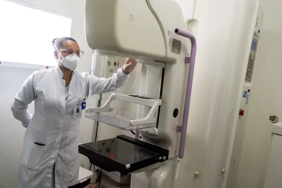 Bertioga zera fila de ressonância magnética e avança para eliminar espera por mamografias