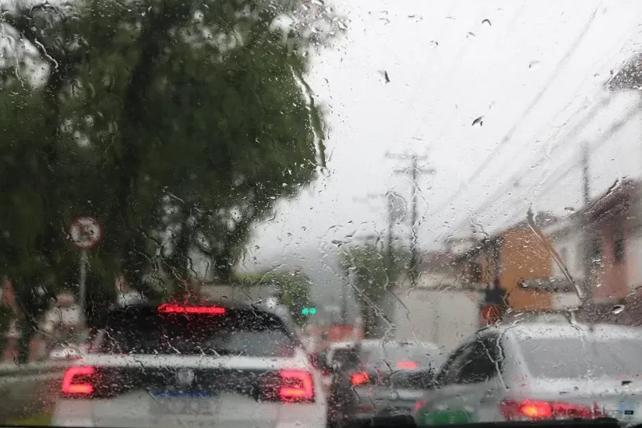 Chuva forte deixa Baixada Santista entre os maiores acumulados do Estado