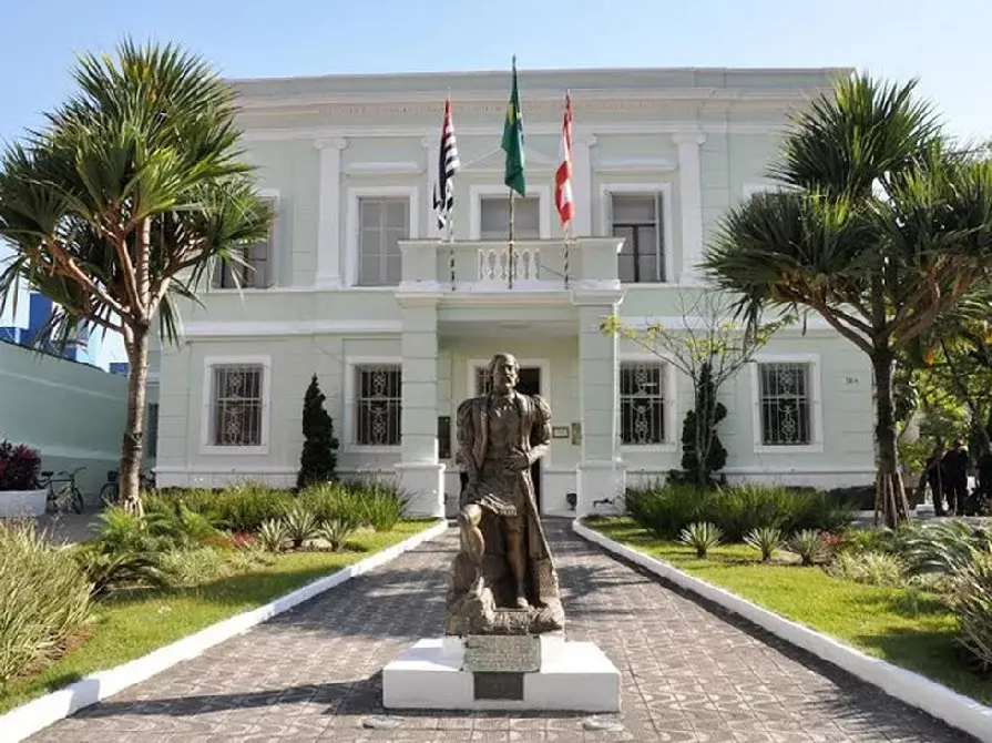 São Vicente publica decreto para controlar gastos públicos no fim do ano