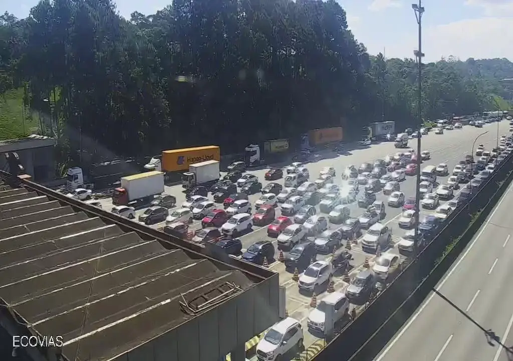 Congestionamento chega a 44 km no sentido litoral no Sistema Anchieta-Imigrantes