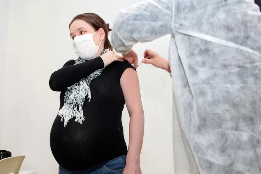 Santos começa a vacinar contra bronquiolite e pneumonia