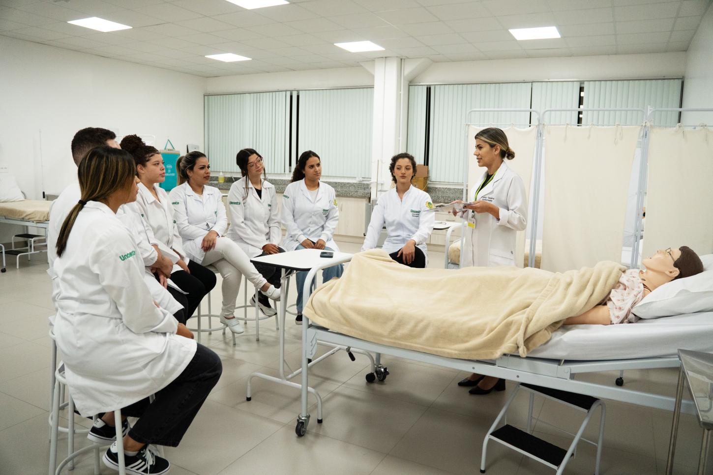 Unoeste amplia oferta de cursos e tem novidades em Guarujá