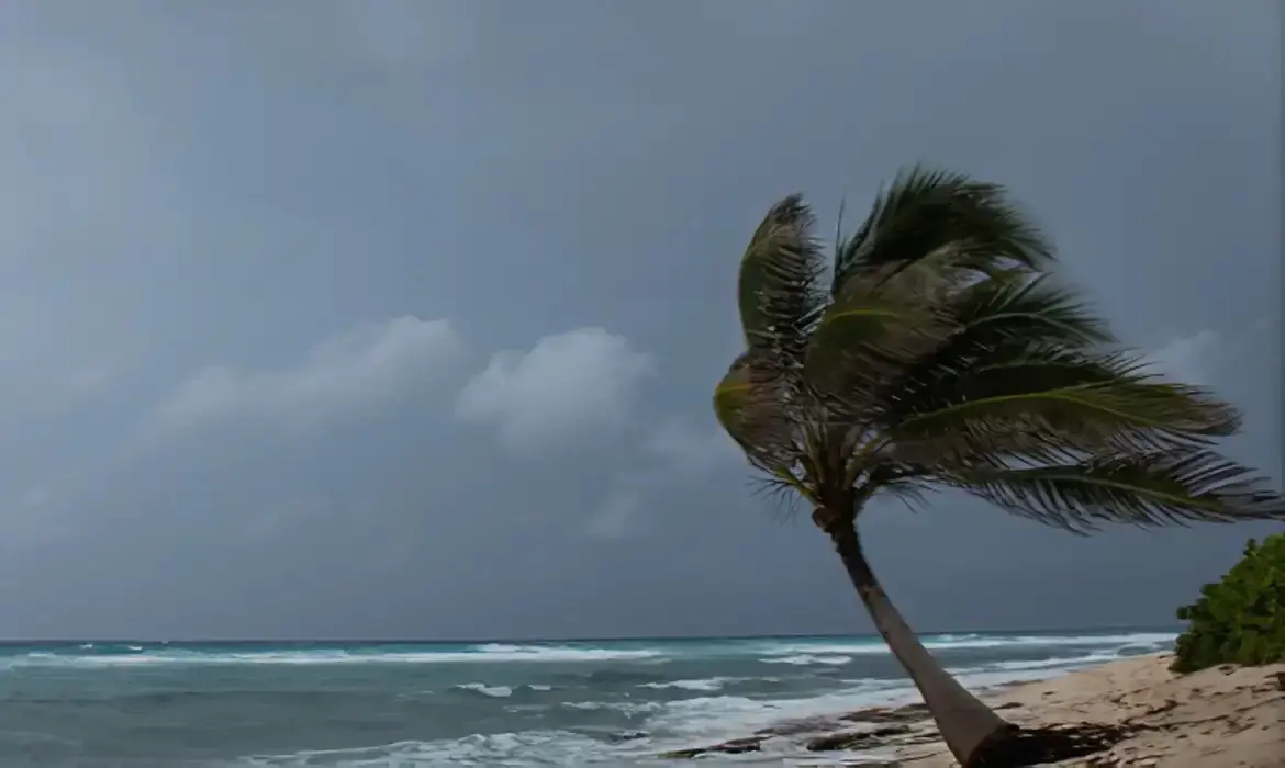 Ciclone extratropical deve provocar temporais no Sudeste no fim de semana