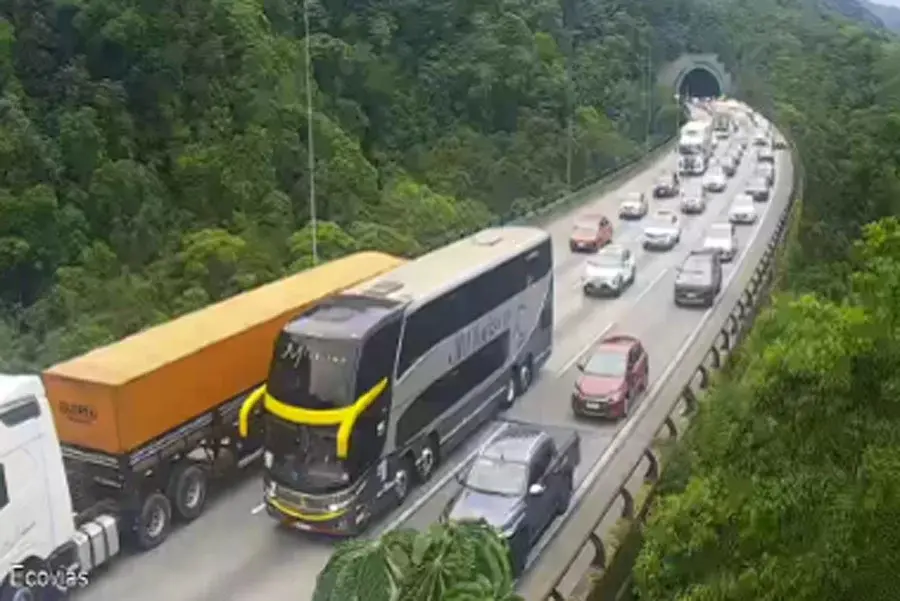 Congestionamento segue nas rodovias da região na volta para a Capital