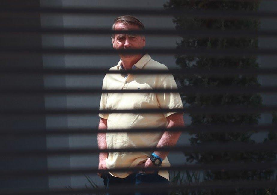 Moraes determina transferência de Bolsonaro da Superintendência da Polícia Federal para a Papudinha