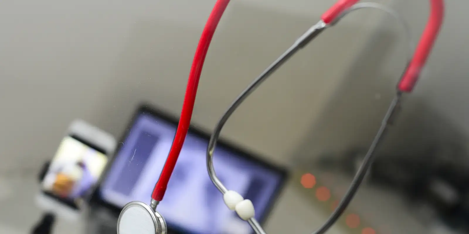 AgSUS e FMUSP lançam curso gratuito de saúde digital com mil vagas