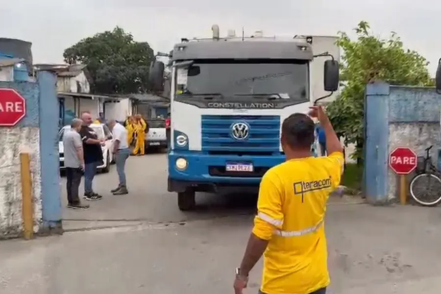 Coleta de lixo segue parcial na Baixada Santista; nova audiência acontece na sexta-feira