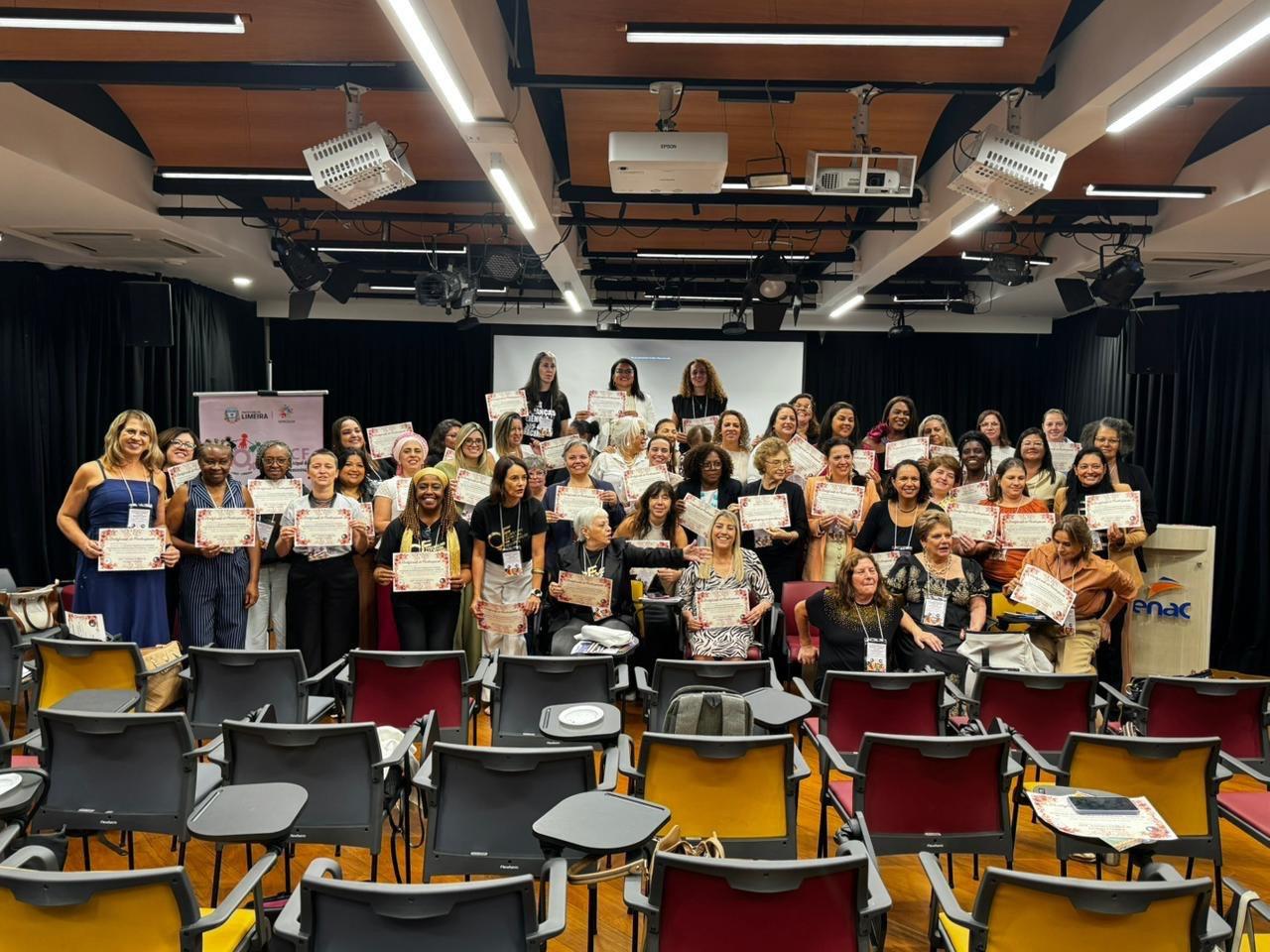 Guarujá fortalece políticas para mulheres em encontro regional de conselhos municipais