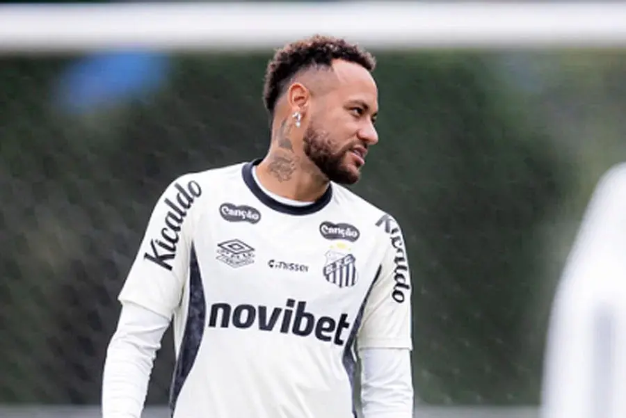Com Neymar e Gabigol de volta, Santos busca a reabilitação contra o Atlético-MG na Vila Belmiro