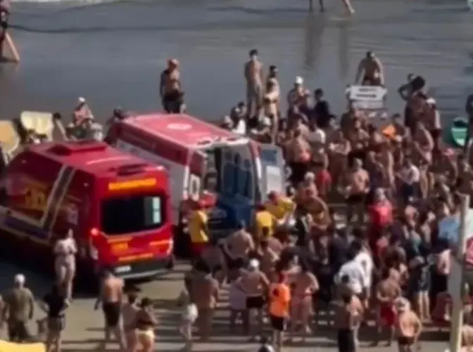 Idosa de Praia Grande sofre mal súbito no mar e é reanimada por guarda-vidas