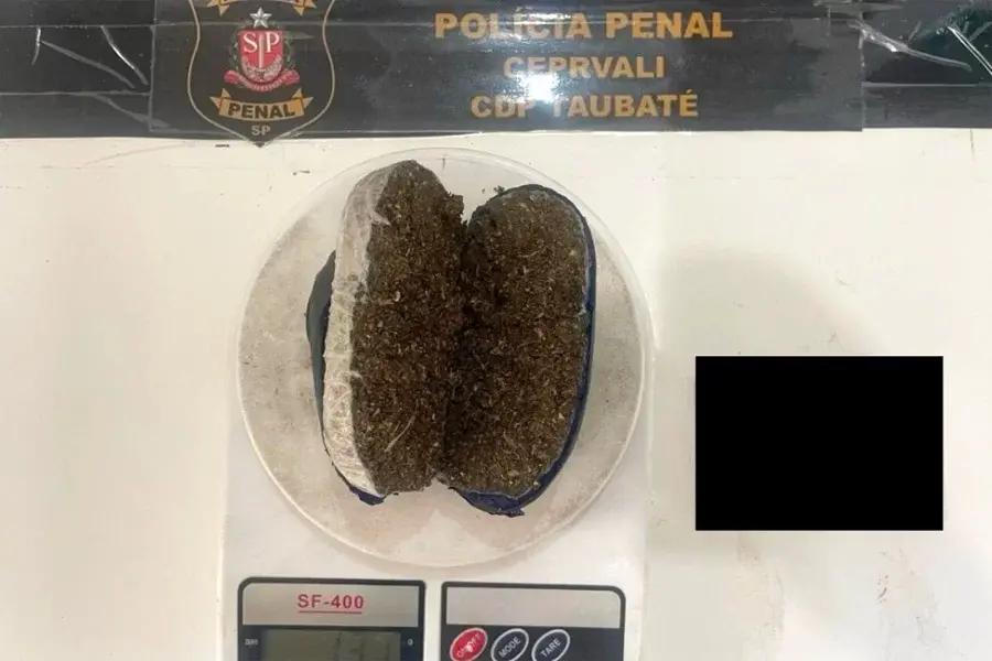 Mulher é impedida de entrar na P1 de São Vicente após recusar exames de imagem