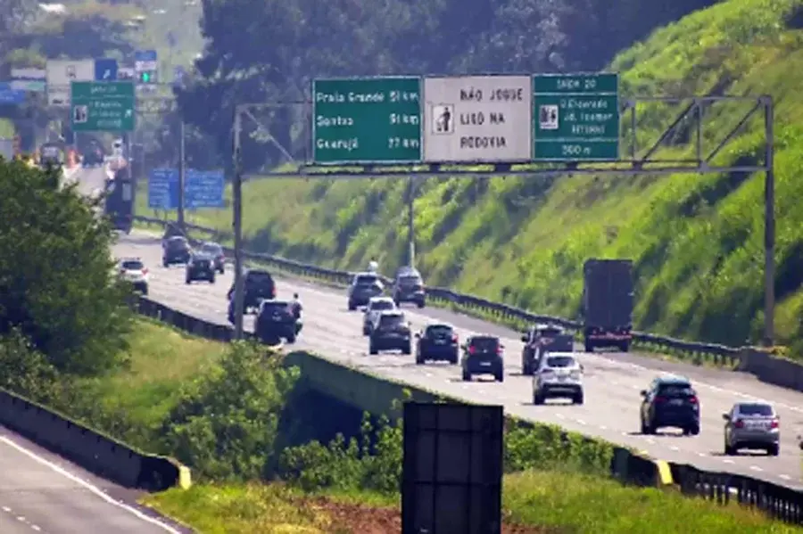 Saída para feriado de Páscoa complica estradas nesta quinta