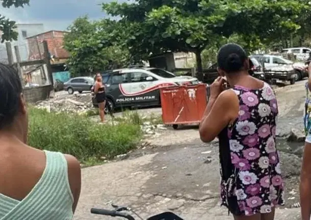 Suspeito de 18 anos é morto durante troca de tiros em São Vicente