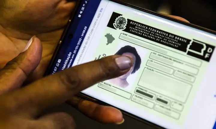 Entidades médicas alertam para riscos da renovação automática da CNH sem exames