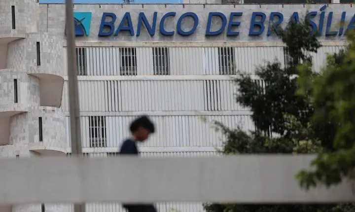 Fundo propõe R$ 15 bilhões por ativos do BRB originados do Banco Master, informa GDF