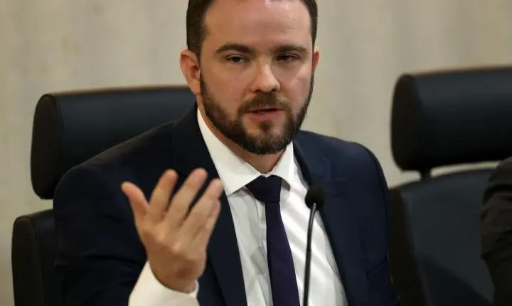 Nova versão do Desenrola será lançada após retorno de Lula da Europa, informa Durigan