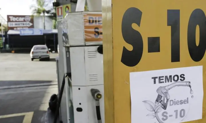 Governo anuncia medidas para frear aumento dos combustíveis com subsídios e desonerações