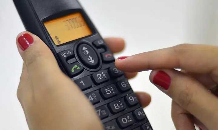 Serviço de telefonia fixa da Oi é arrematado por R$ 60 milhões